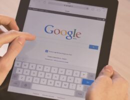 comprendre les criteres eeat google pour optimiser le referencement de ses pages web
