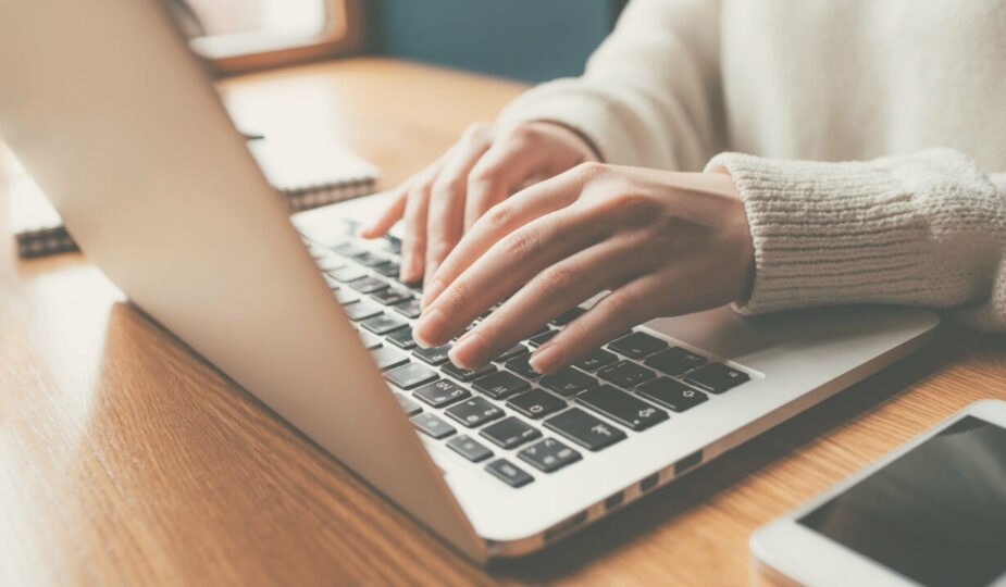 puis-je utiliser le contenu de chatgpt pour mon site web
